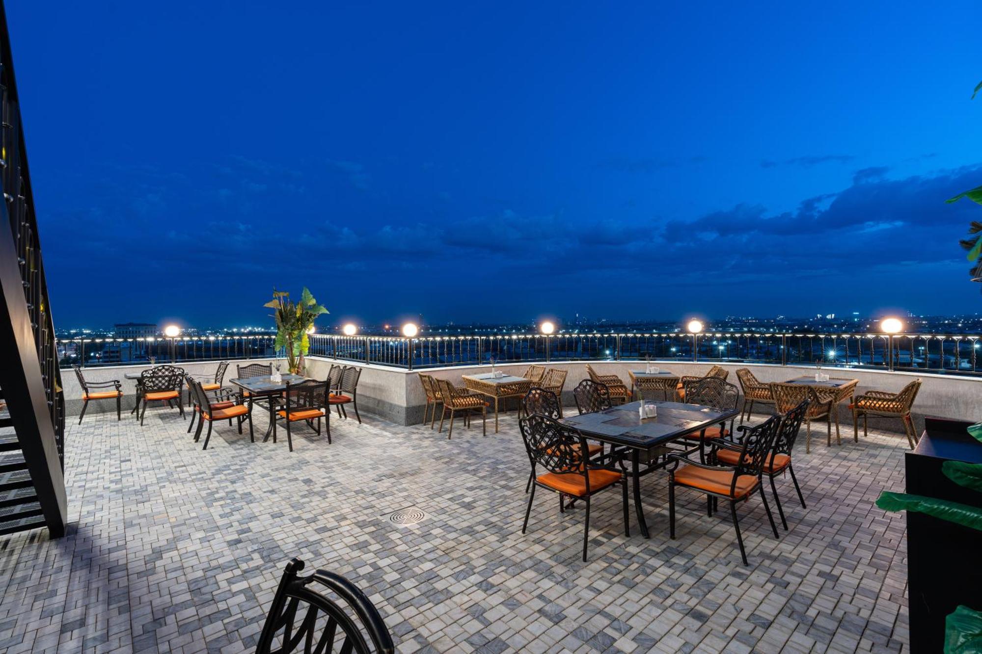 Shamsan Airport Hotel Ташкент Екстериор снимка