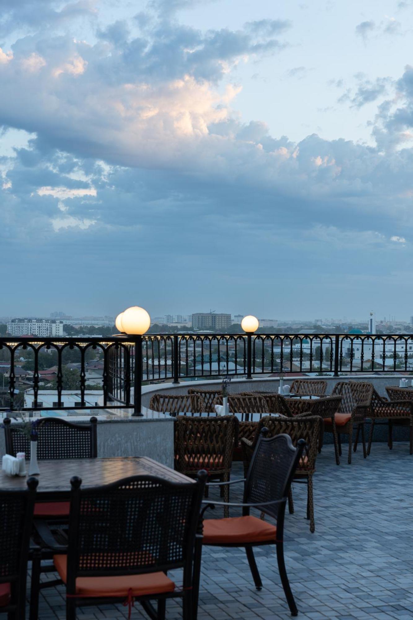 Shamsan Airport Hotel Ташкент Екстериор снимка
