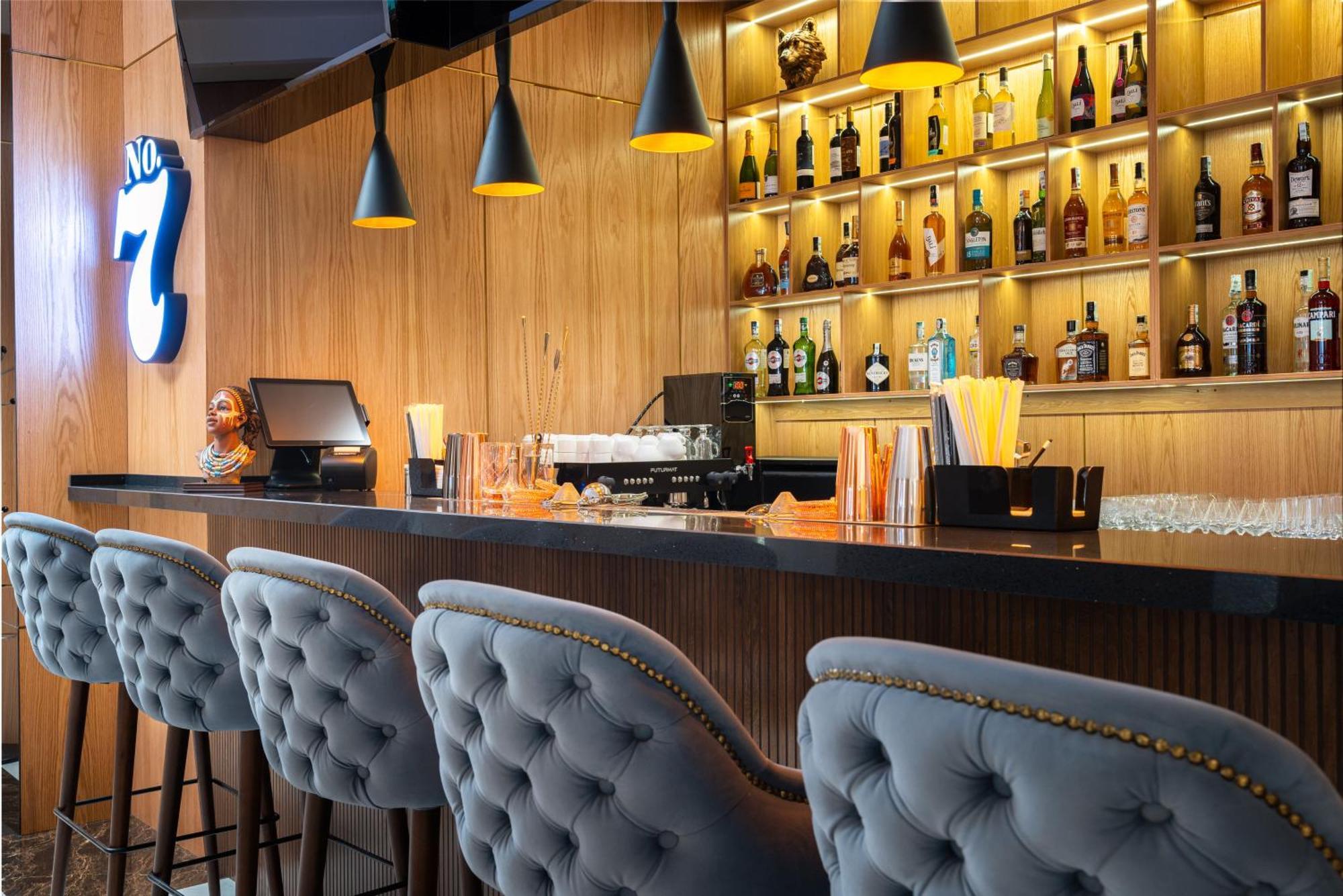 Shamsan Airport Hotel Ташкент Екстериор снимка
