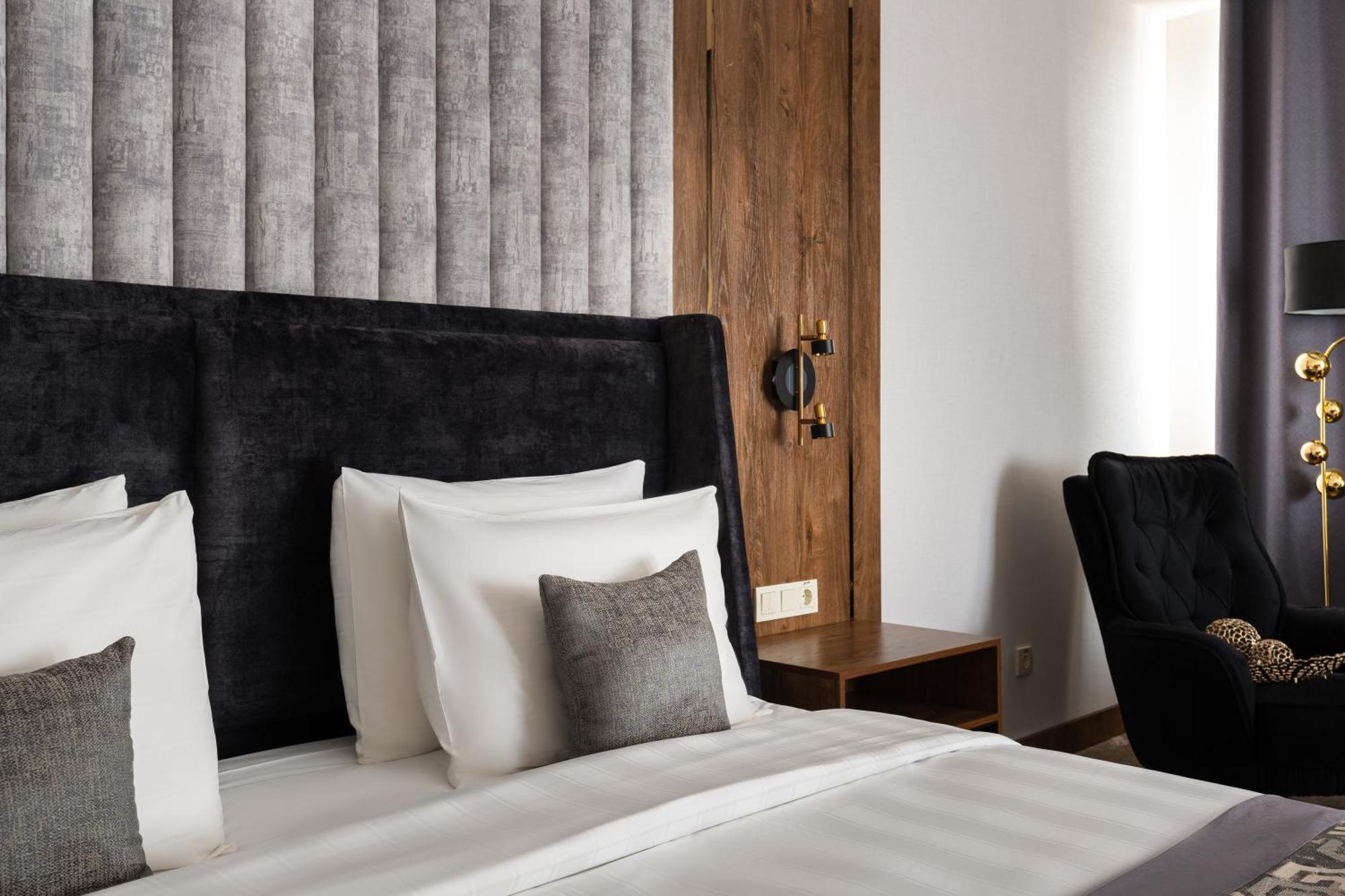 Shamsan Airport Hotel Ташкент Екстериор снимка
